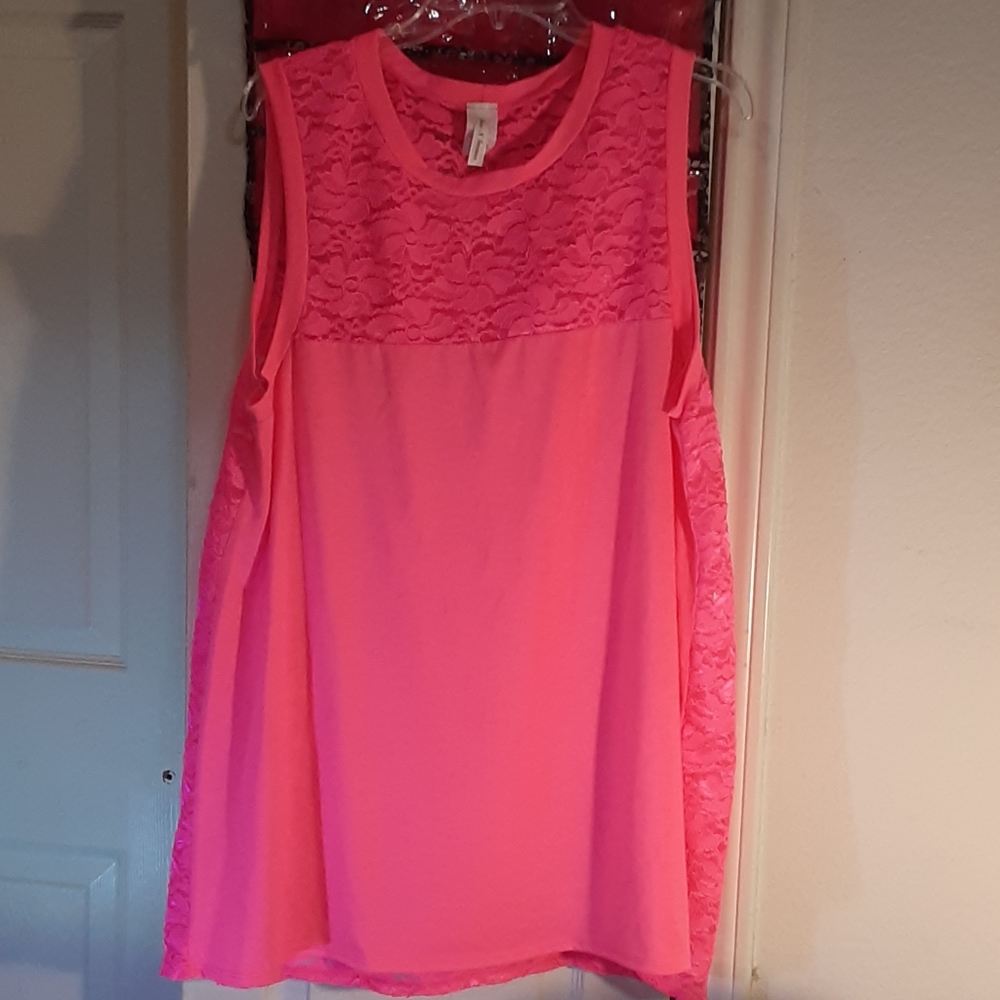 Now N Forever fluorescent pink lace top